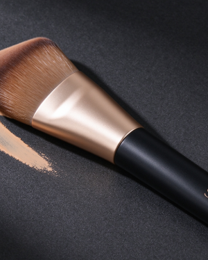 STMK Angled Foundation Brush